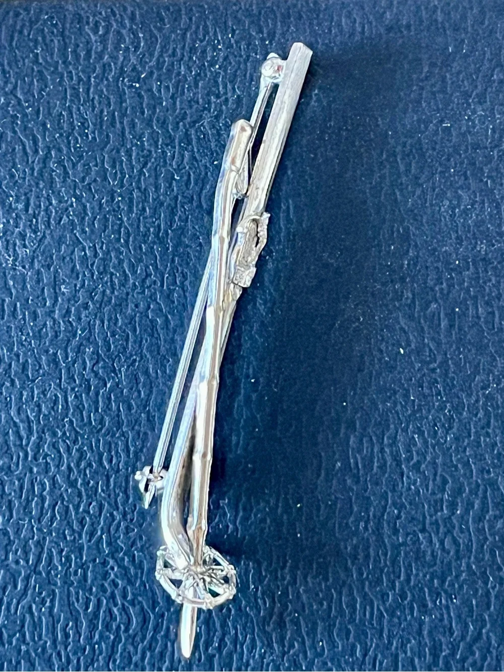 VTG Wells Sterling Silver Ski & Pole Brooch Pin 3” Winter Sport Novelty Lapel